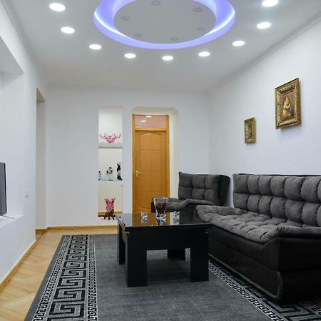 Anastasia Apartment Kutaiszi Kültér fotó
